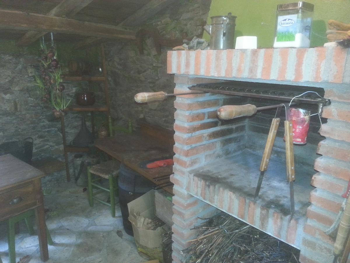 La Pumarada De Limes 2 Villa Cangas De Narcea Buitenkant foto